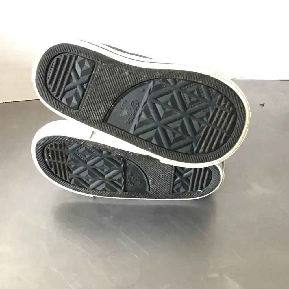 Converse All Star Chuck Taylors no tie high tops 6